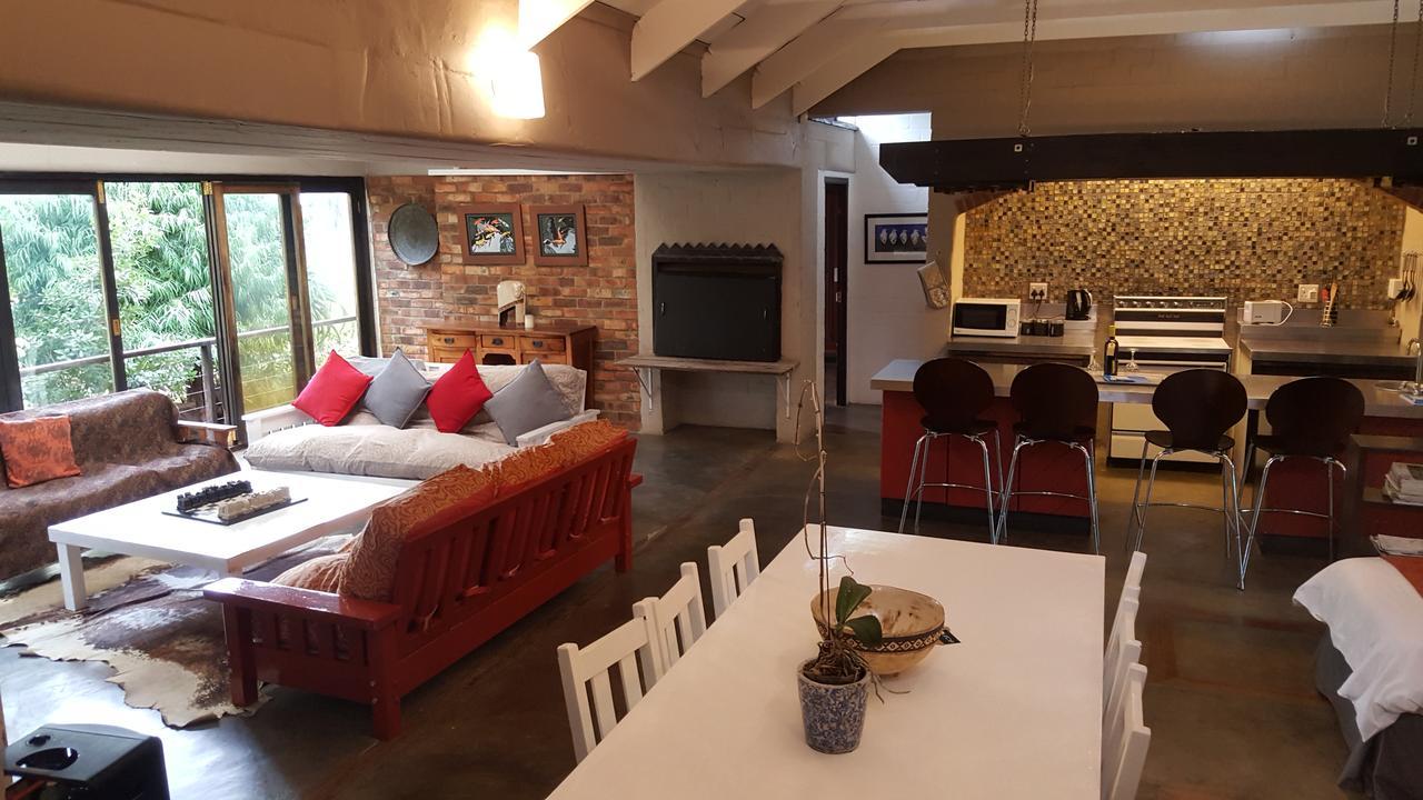 Hornbill House Self Catering Accommodation Херманус Екстериор снимка