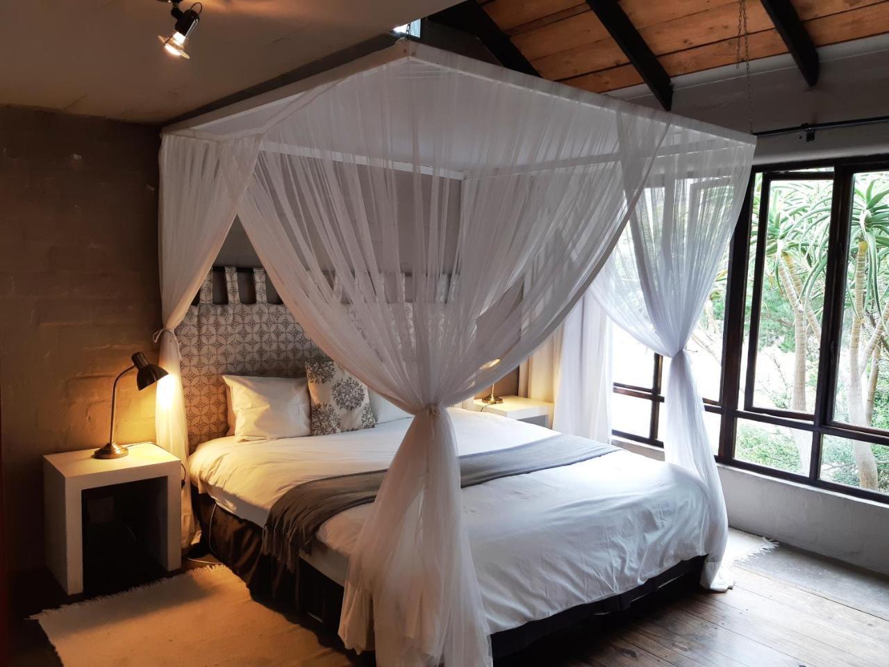 Hornbill House Self Catering Accommodation Херманус Екстериор снимка