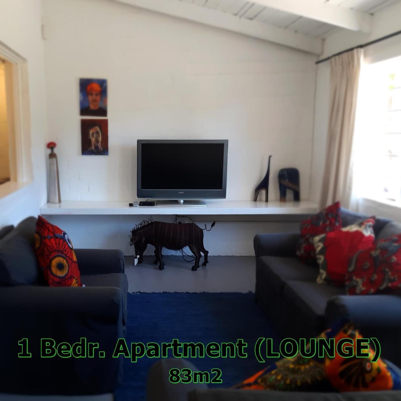 Hornbill House Self Catering Accommodation Херманус Екстериор снимка