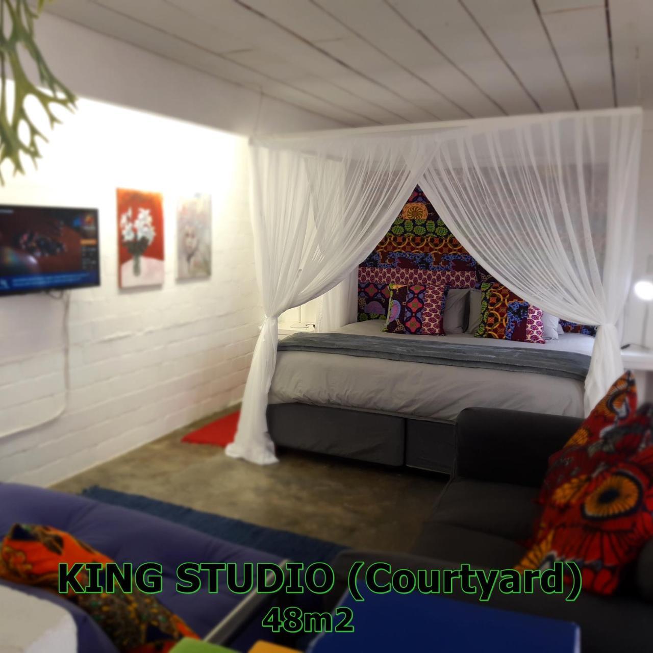 Hornbill House Self Catering Accommodation Херманус Екстериор снимка